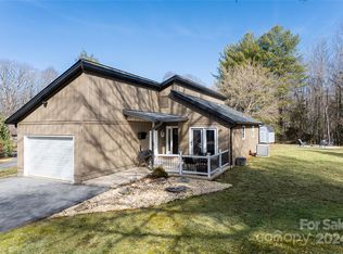 9 Candor Dr, Fletcher, NC 28732