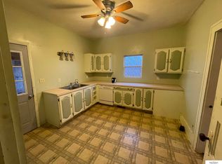 709 Market St, Beatrice, NE 68310