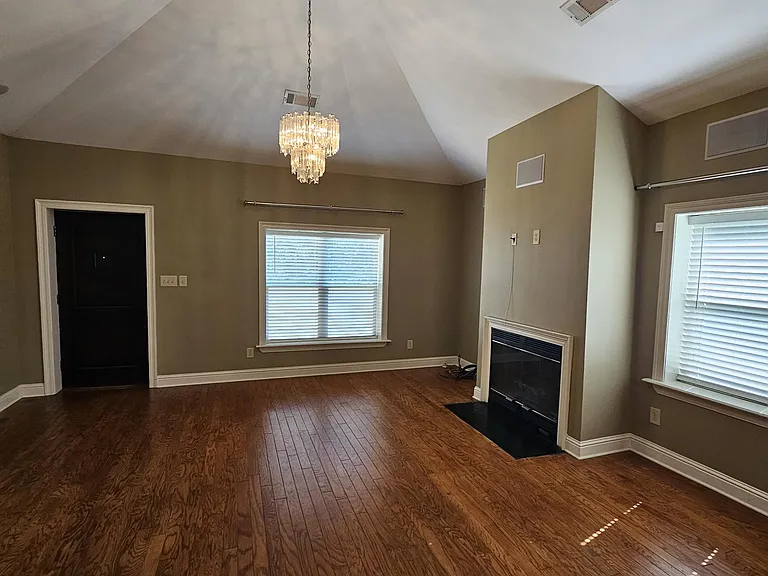 1211 Peace Church Rd — Photo 4