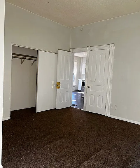 823 3rd St E #1 — Photo 11