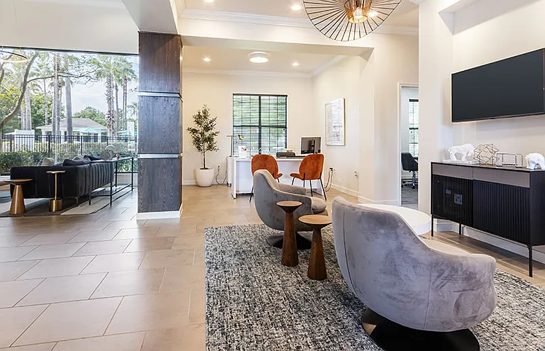 Bristol Place Apartment Homes — Photo 12