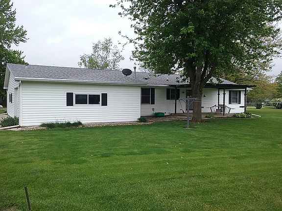 Rear view/covered patio