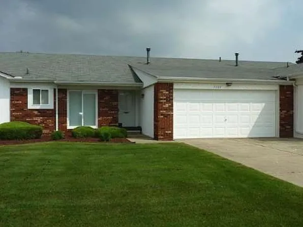 11727 Joseph Leonard Ct, Warren, MI 48093