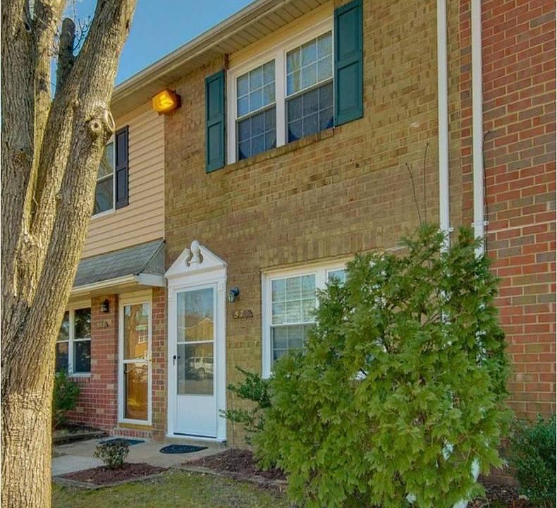 1st image of 571 Belmawr Pl