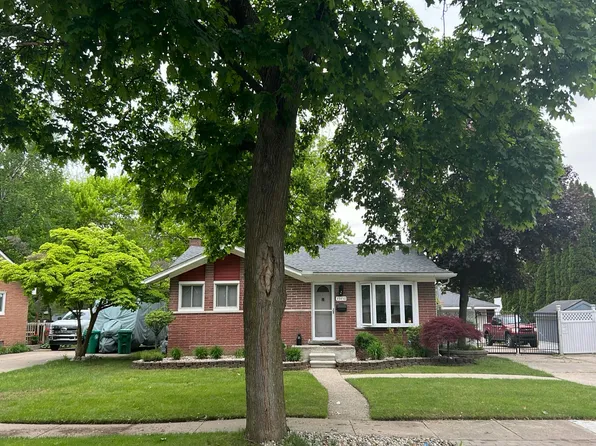 33450 Donnelly St, Garden City, MI 48135