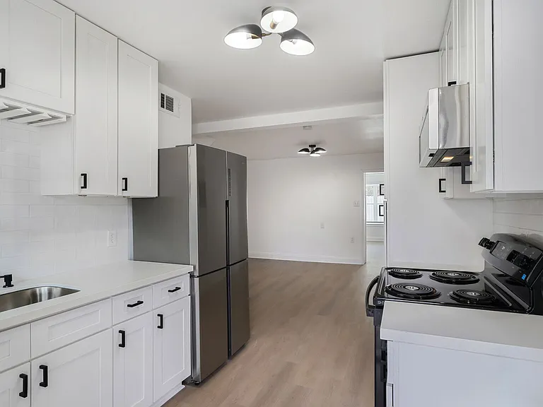 3324 S Saratoga St #101 — Photo 12