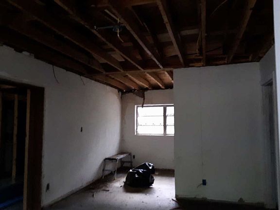 2nd image of 1003 Hiawatha Dr