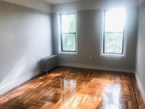 4th image of 9018 88th Ave