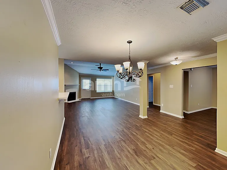 29010 Ashbrook Ln — Photo 6