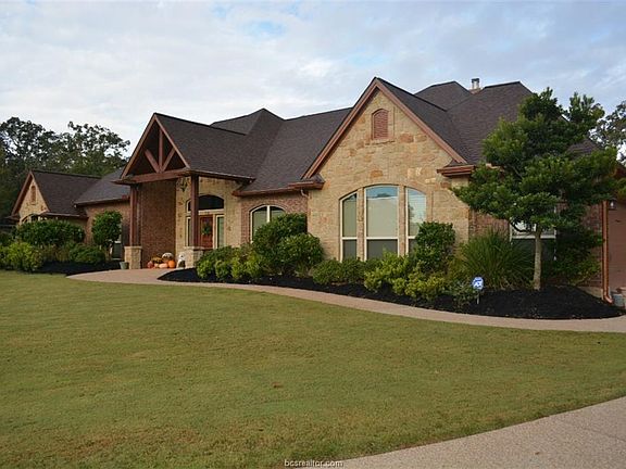 3rd image of 3926 Arboleda Dr