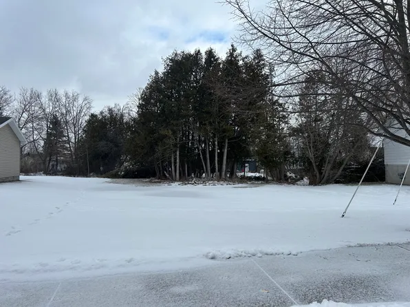 195 Mason St, Alpena, MI 49707