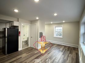 2502 John F Kennedy Blvd