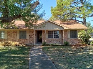 1311 Alpine St, Greenville, TX 75401