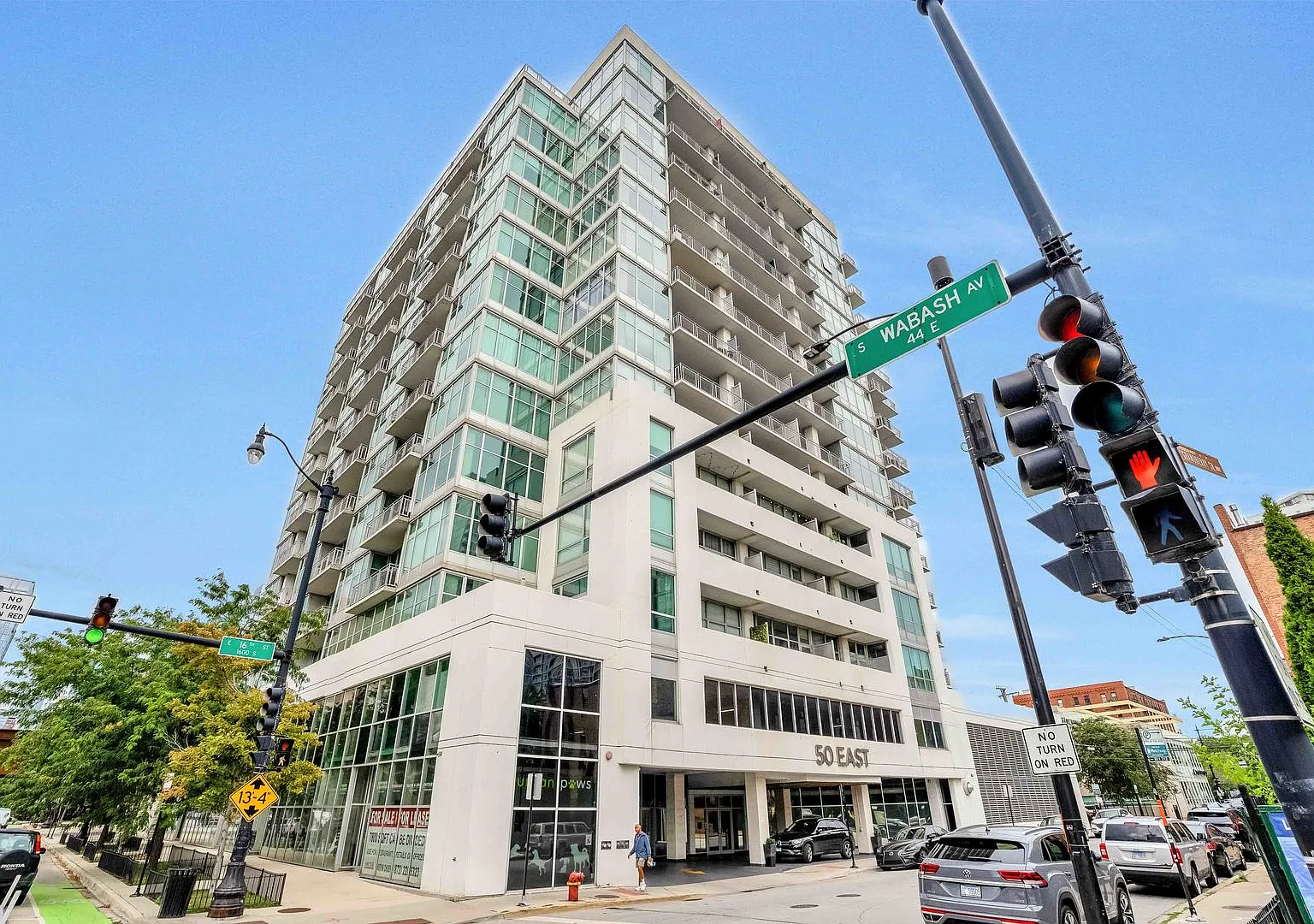 1 bed, 930 sqft, $2,800 — Photo 1