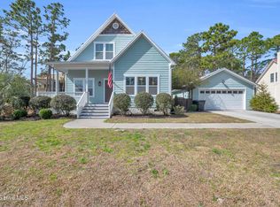 101 Scotar Ct, Hampstead, NC 28443