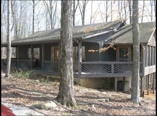 1110 Cherokee Rd, Byrdstown, TN 38549