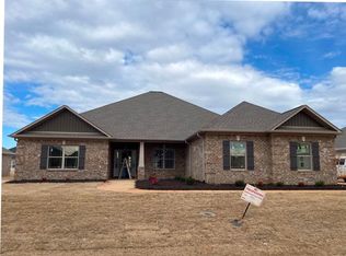 17419 Stonegate Dr, Athens, AL 35613