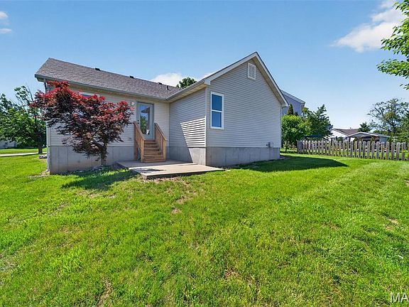 2nd image of 4019 Jessica Dr