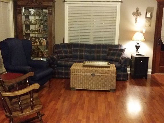 3rd image of 158 Millstone Dr