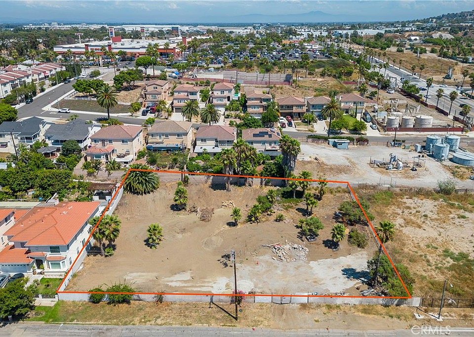 1st image of 3040 Pasadena Ave