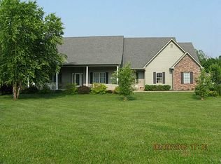 961 Centennial Rd, Martinsville, IN 46151