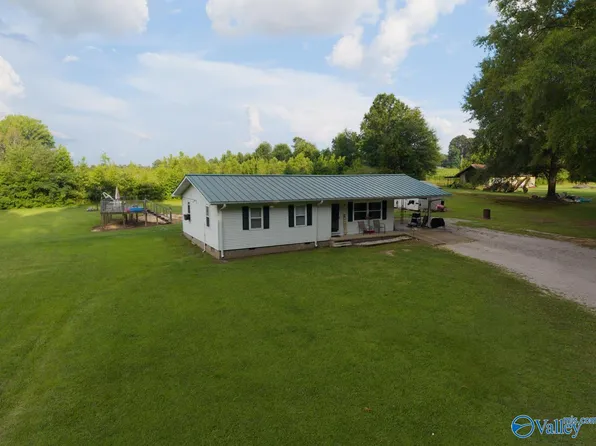 314 Hickory St, Hamilton, AL 35570