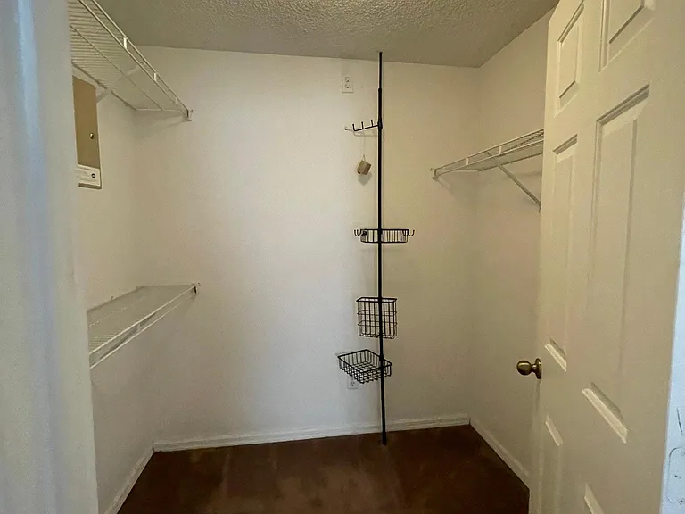 13634 Meadowpark Ave — Photo 3