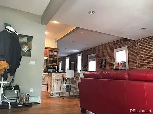 1 bed, 1.0 bath, 1400 sqft, $2,450 — Photo 2