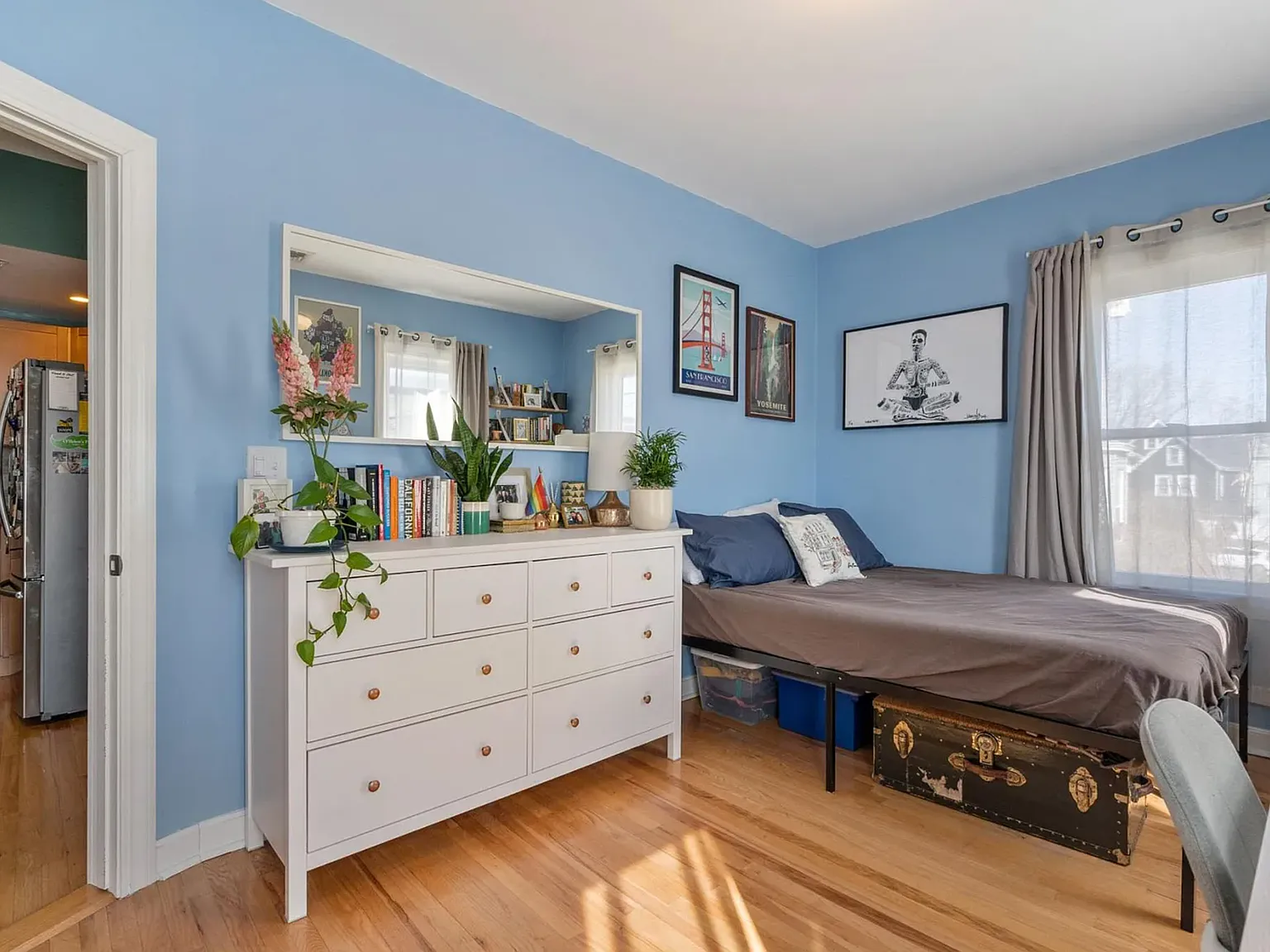 2 bed, 1025 sqft, $2,700 — Photo 4
