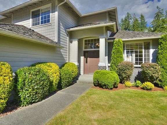 2nd image of 524 234th Pl NE