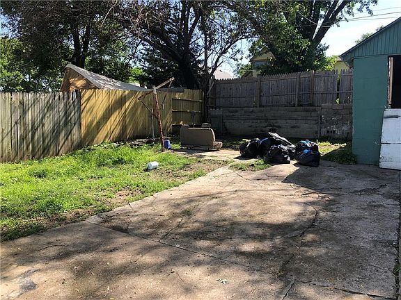 4th image of 807 Smith Ave