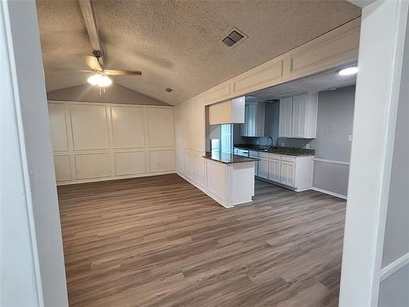 5th image of 8040 Berry Brook Dr