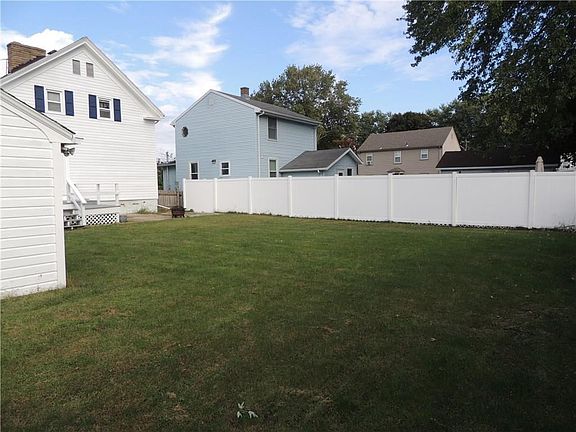 HUGE!!! fenced in back yard.