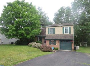 338 Wheatsheaf Ln, Langhorne, PA 19047