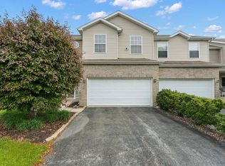 5539 Victoria Pl, Crown Point, IN 46307