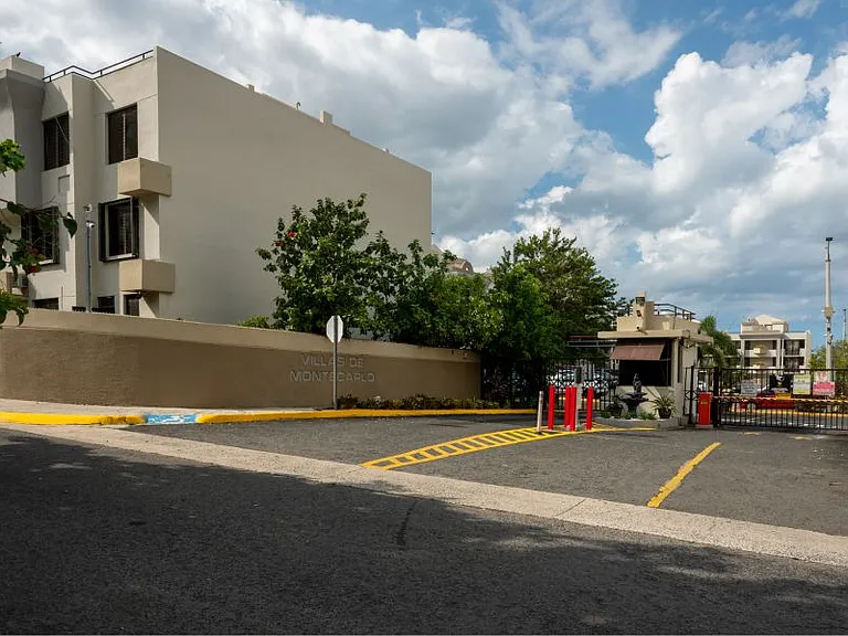 Villas de Monte Carlo APT C 1504 Ave 65th Infanter — Photo 18