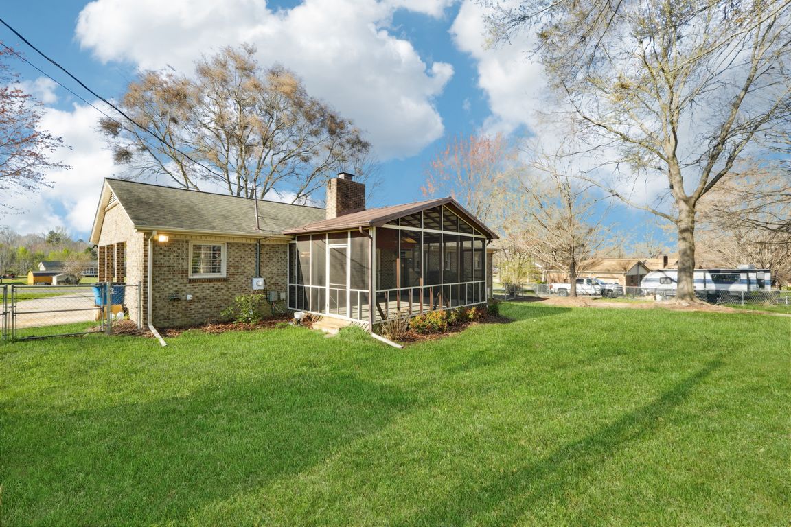 Colonial Dr-072.jpg