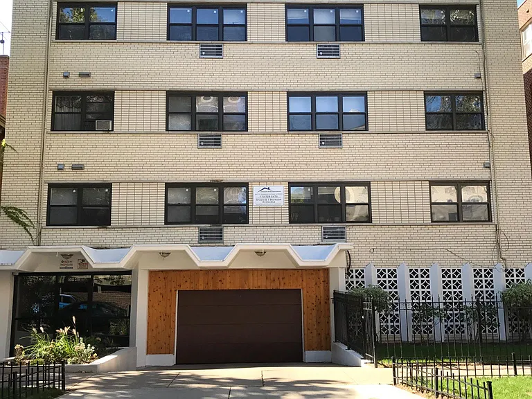 5940 N Kenmore Ave #404 — Photo 1