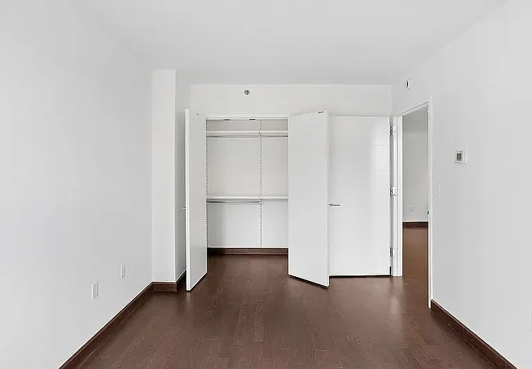 138 E 12th St #2G — Photo 8