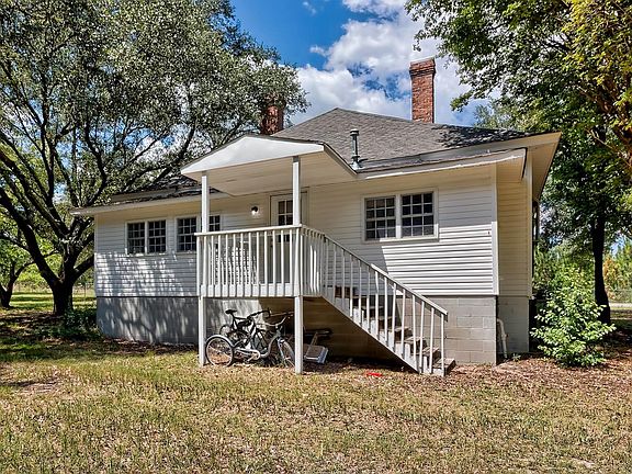 5th image of 913 Old Stagecoach Rd