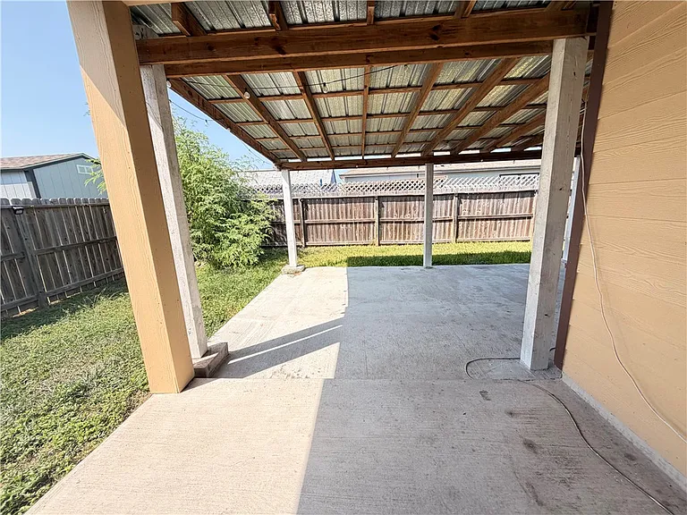 1816 Chesapeake Bay Dr — Photo 35