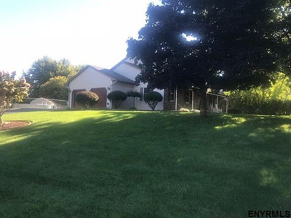 2nd image of 9 Gleneagles Blvd