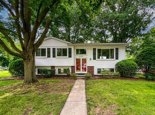 44462 Eric Ct, Plymouth, MI 48170