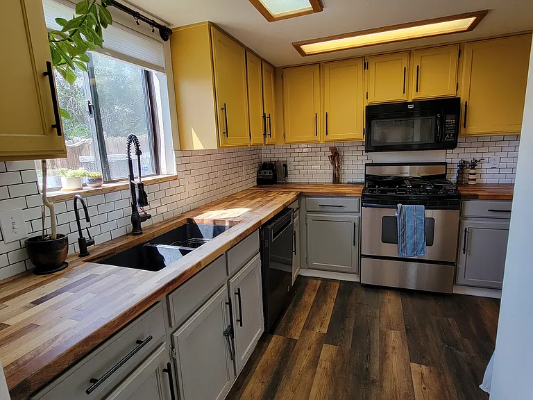2117 E Arroyo Seco Dr — Photo 8