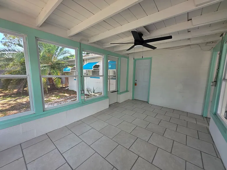 2814 Tifton St S — Photo 15