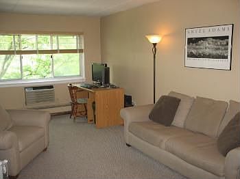 4th image of 370 Central Park Ave APT 5H