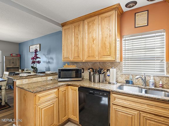 5th image of 3434 BLANDING Boulevard #123