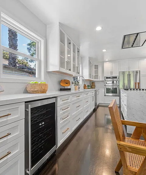 4460 Stansbury Ave — Photo 19