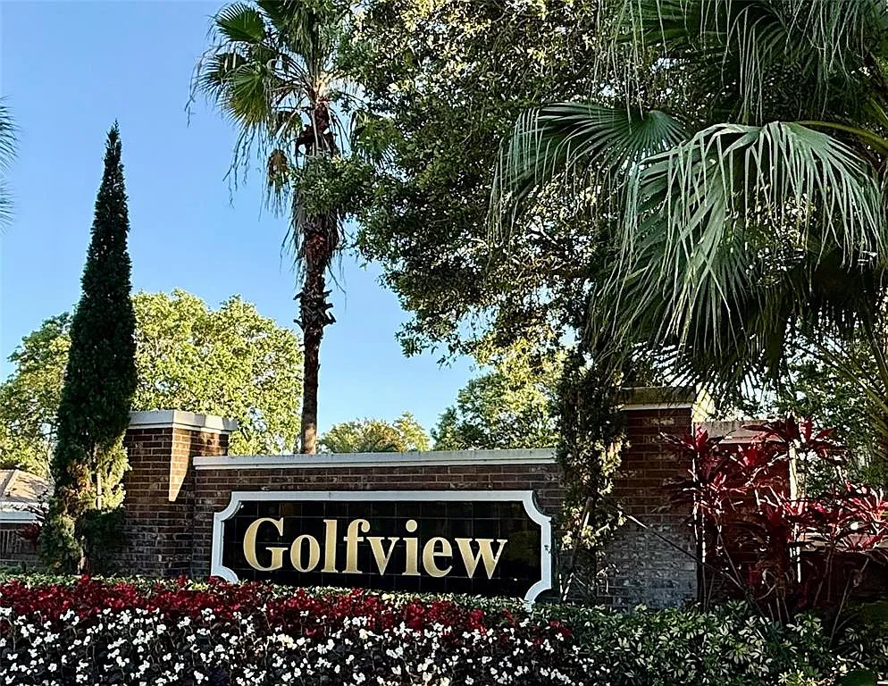 3 bed, 2.0 bath, 1276 sqft, $2,100 — Photo 2