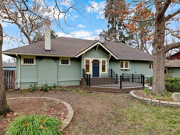 3rd image of 3939 N Oak Park Pl